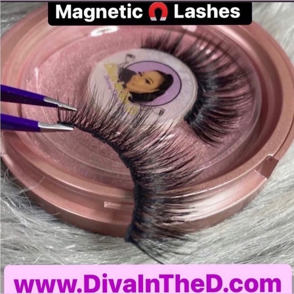 🔥Magnetic Eyelashes set with magnetic eyeliner - Picture 1 of 4